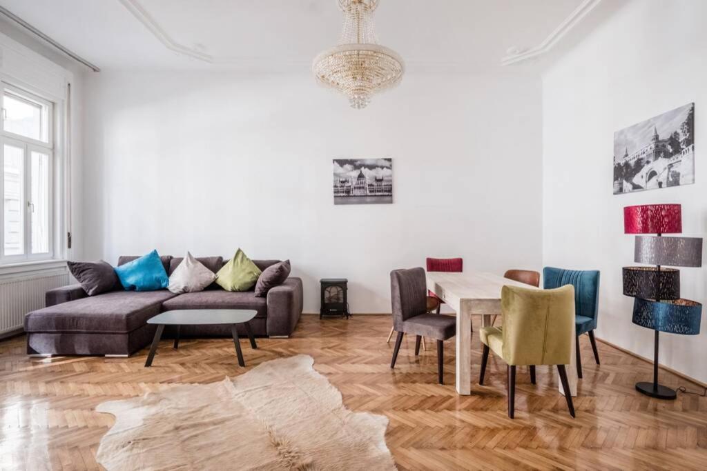 Apartamento Oktober 6/8 *